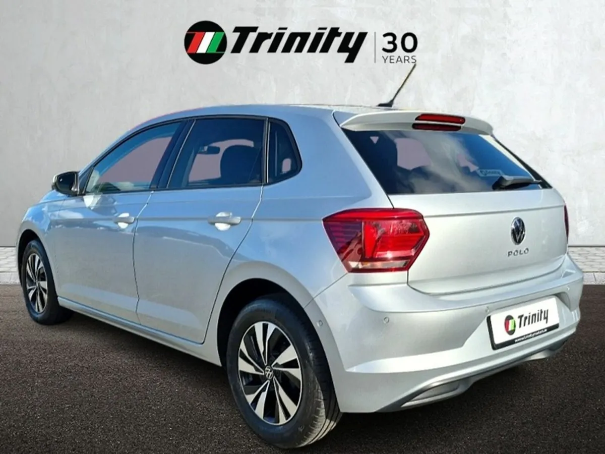 Volkswagen Polo ** LOW KMS ** COMFORTLINE ** AUTO - Image 3