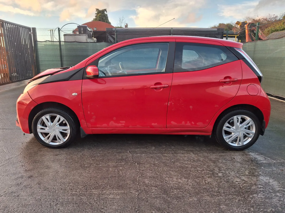 2015 Toyota Aygo 1.0 Petrol - Image 4