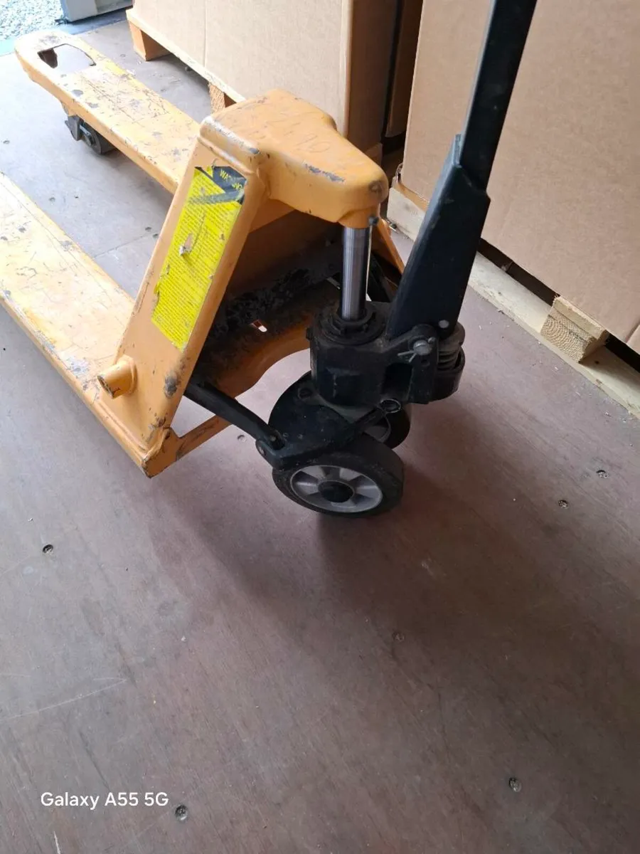 Pallet Truck - Image 3