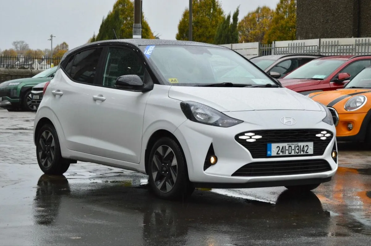 Hyundai i10 i10 Deluxe Plus, Reverse Camera - Image 1