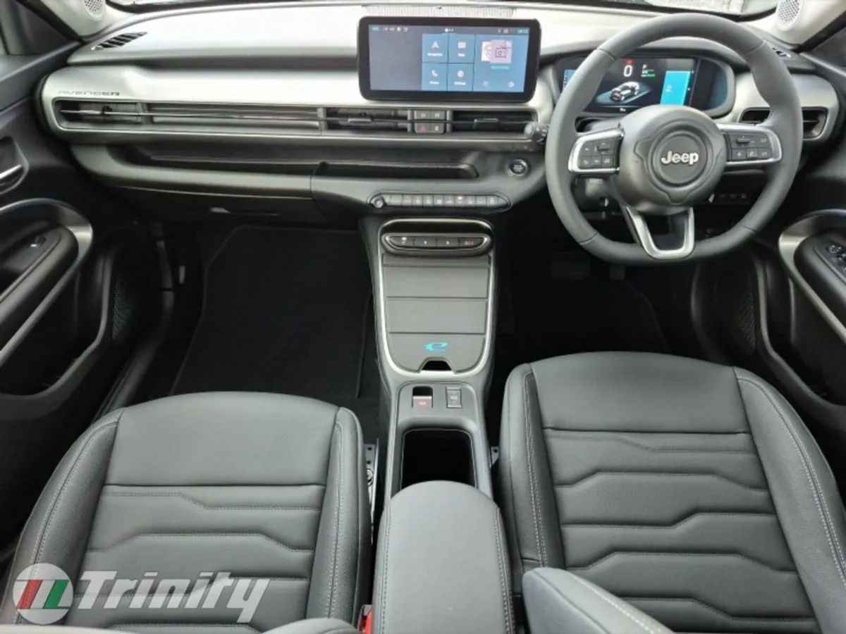 Jeep Avenger ** FULL LEATHER ** ALTITUDE 54KW 400K - Image 2