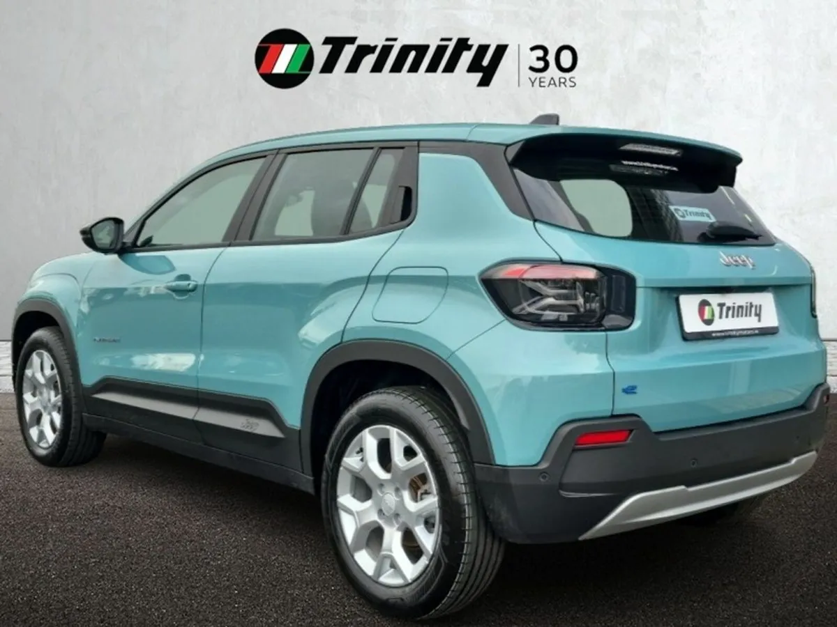 Jeep Avenger ** ALTITUDE 54KW 400KMS ** TRINITY MO - Image 3