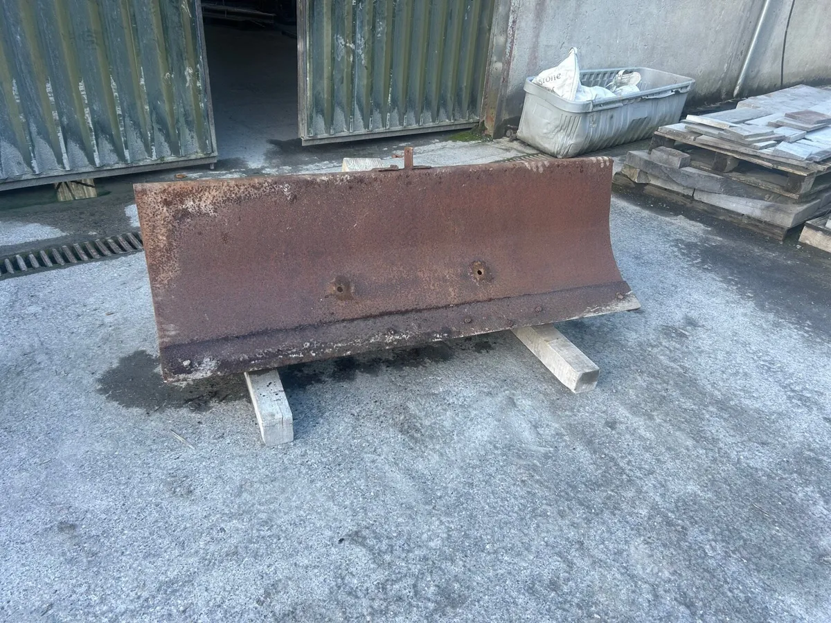 Leveling blade - Image 1