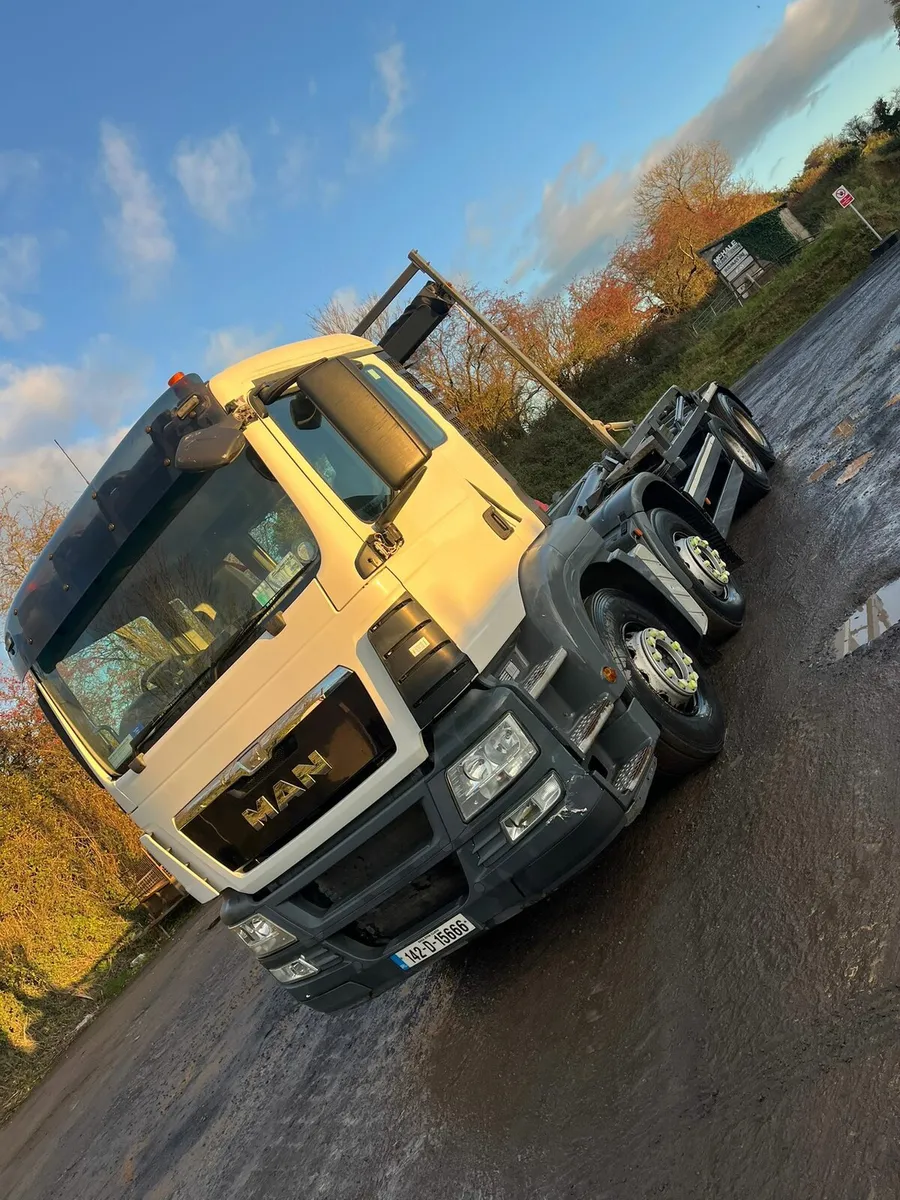 Hook Truck - Image 3