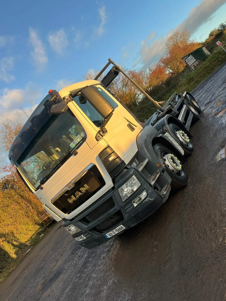 Hook Truck - Image 4