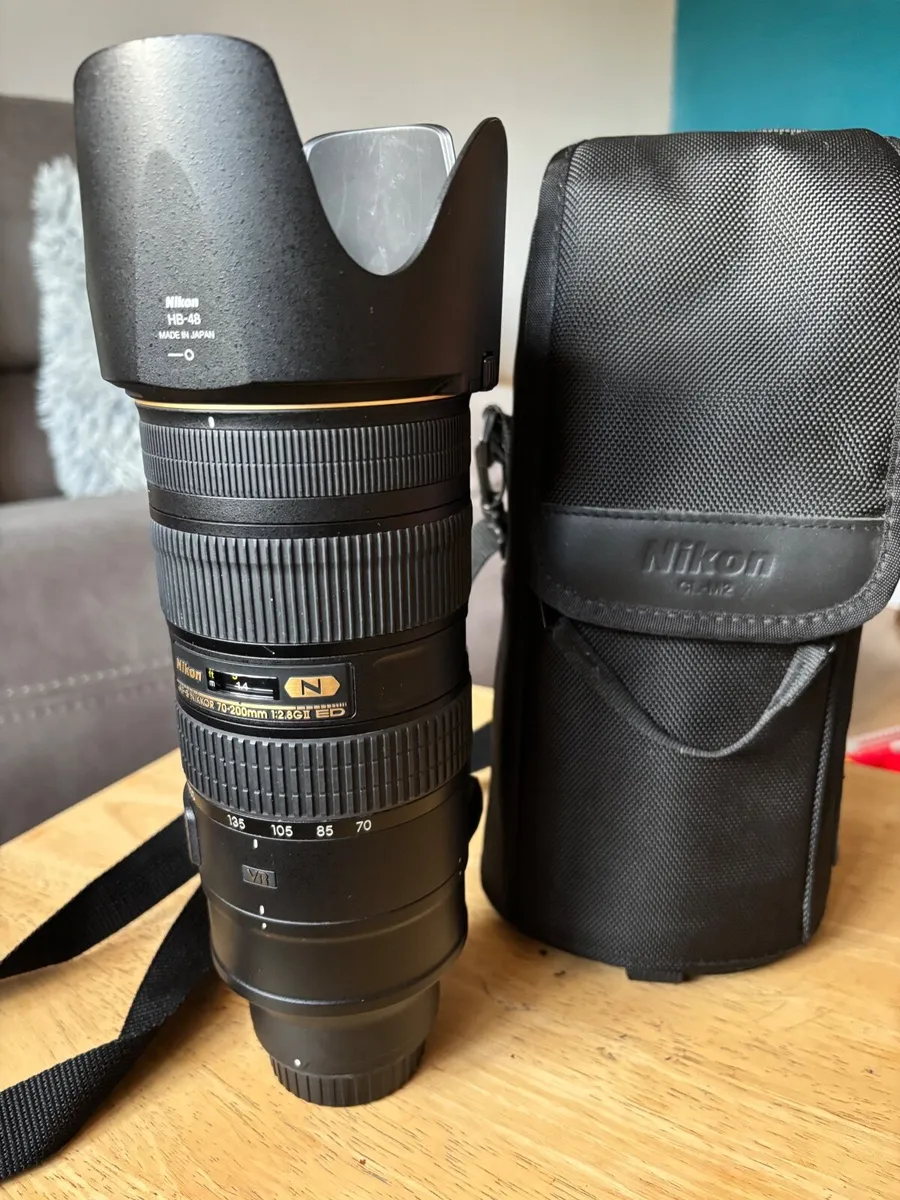 Nikon 70-200 mm AF VR - Image 1