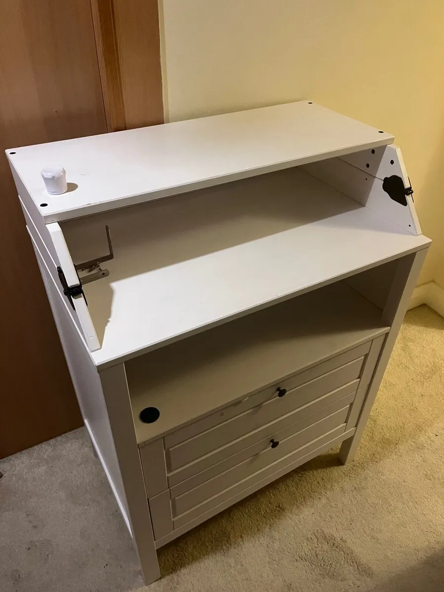 Changing table - Image 3