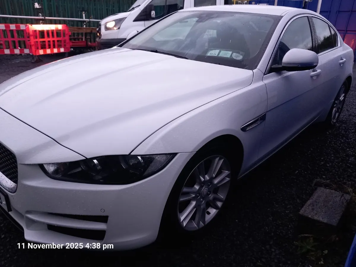 Jaguar XE 2016 - Image 1