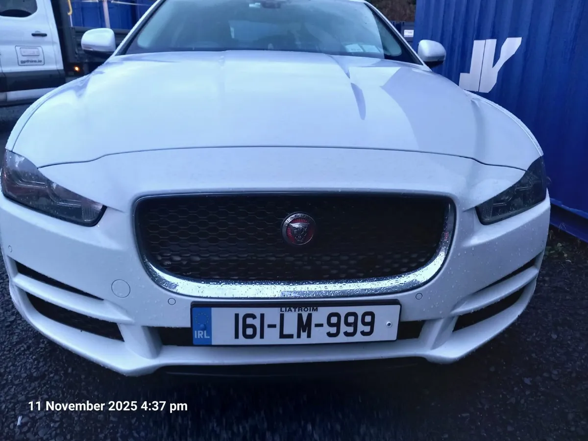 Jaguar XE 2016 - Image 2