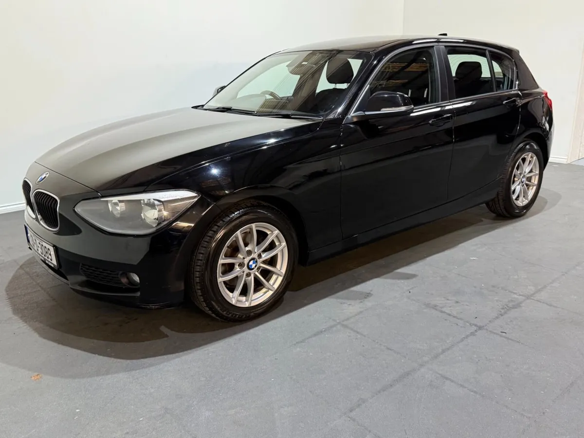 BMW 114i SE - Manual - Image 4