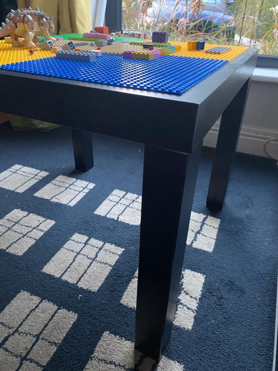 Lego table - Image 3