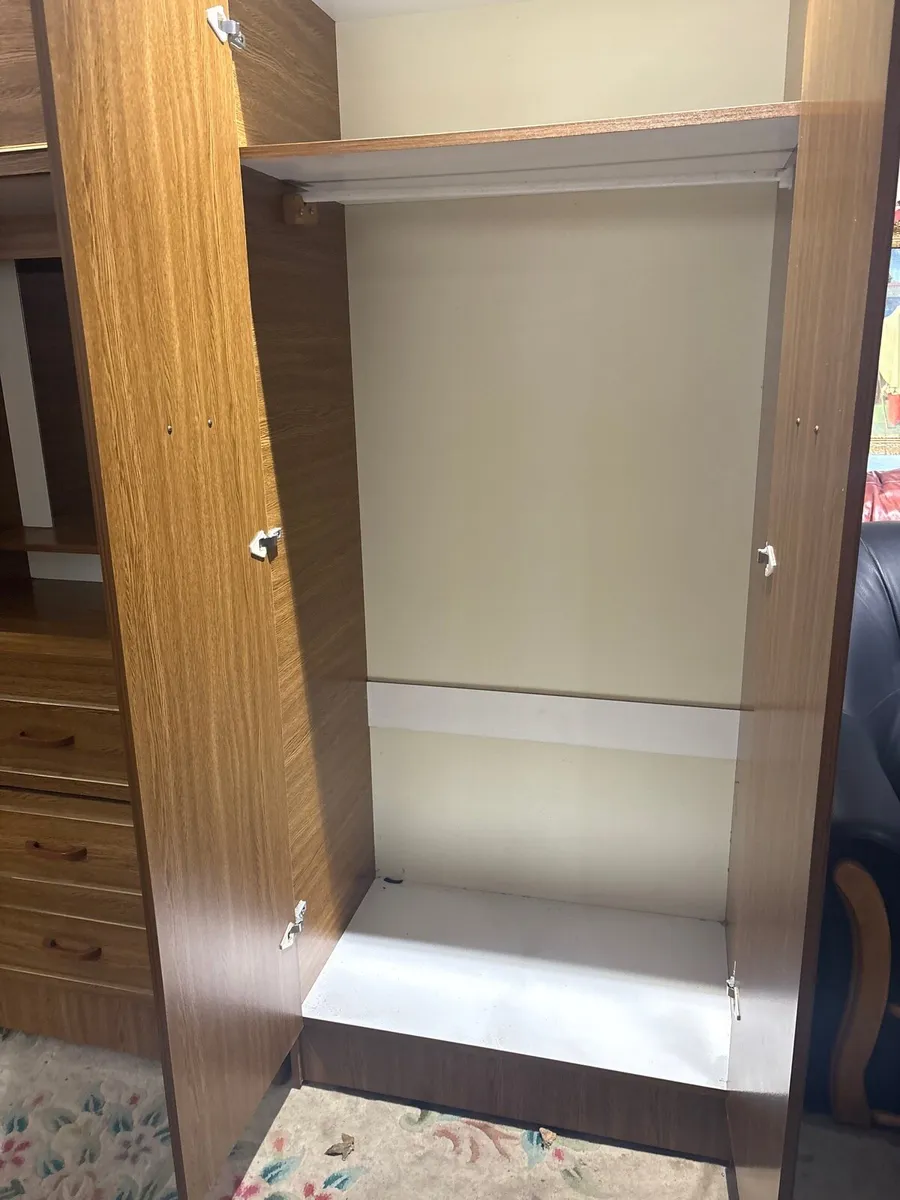 Matching wardrobe with mirrored beauty unit - Image 2