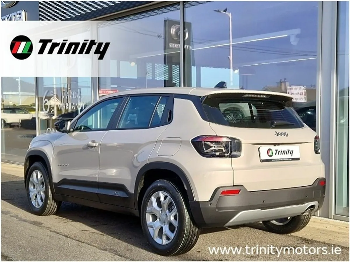 Jeep Avenger ** ALTITUDE 1.2 100BHP ** EUROPEAN CA - Image 3