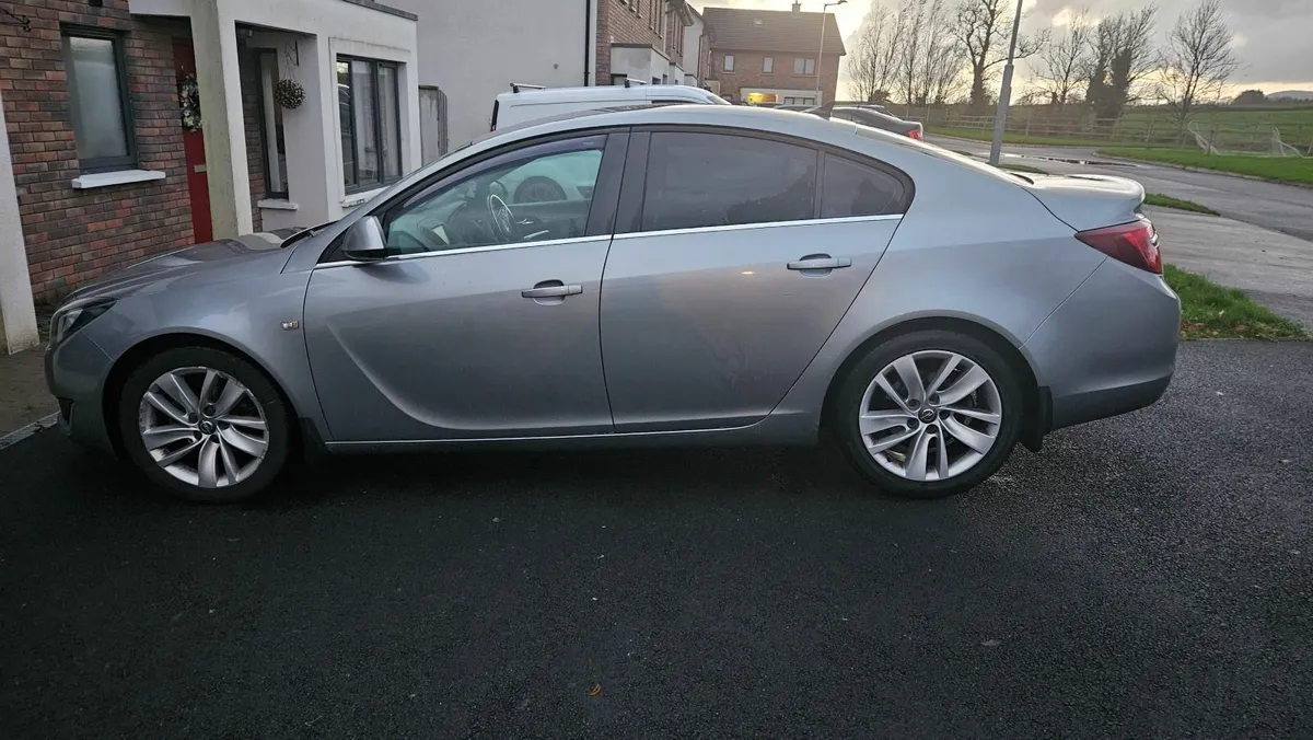 Opel Insignia 2014 - Image 1