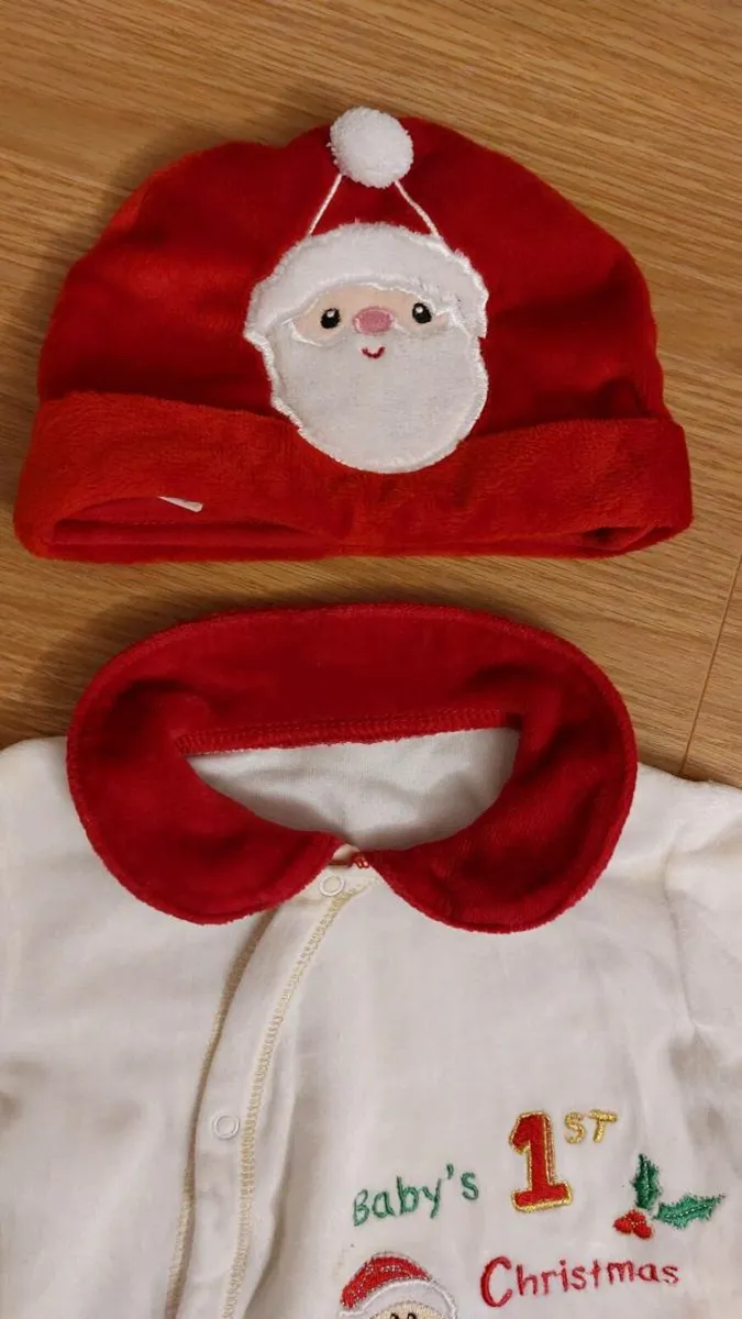 Christmas Baby grow 0-3 months - Image 3