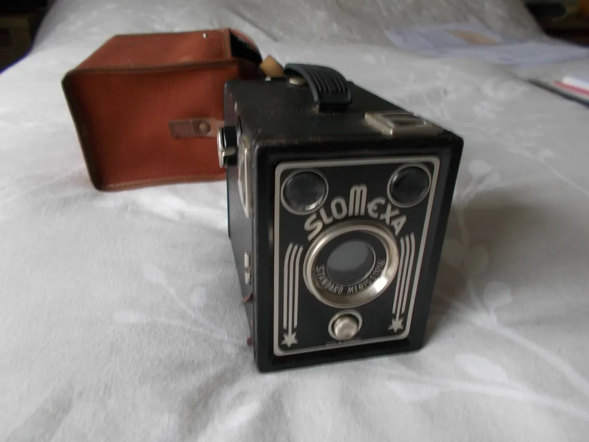 1950 German Box Camera - Image 1