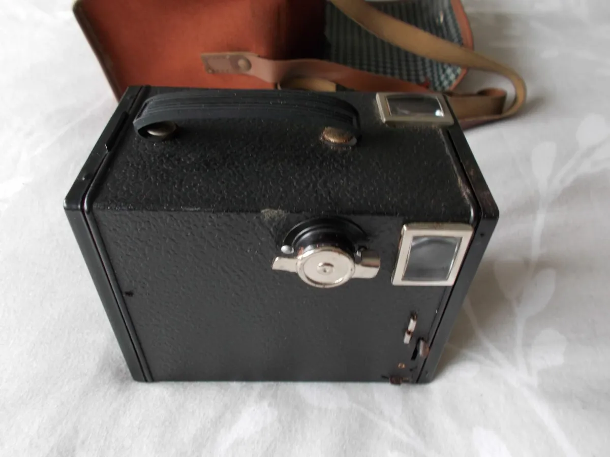 1950 German Box Camera - Image 2