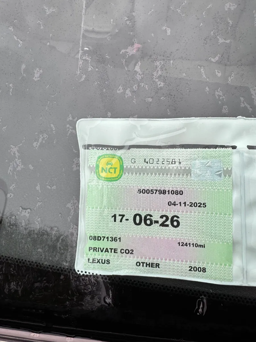 Lexus IS 2008 LOW MILEAGE - Image 2