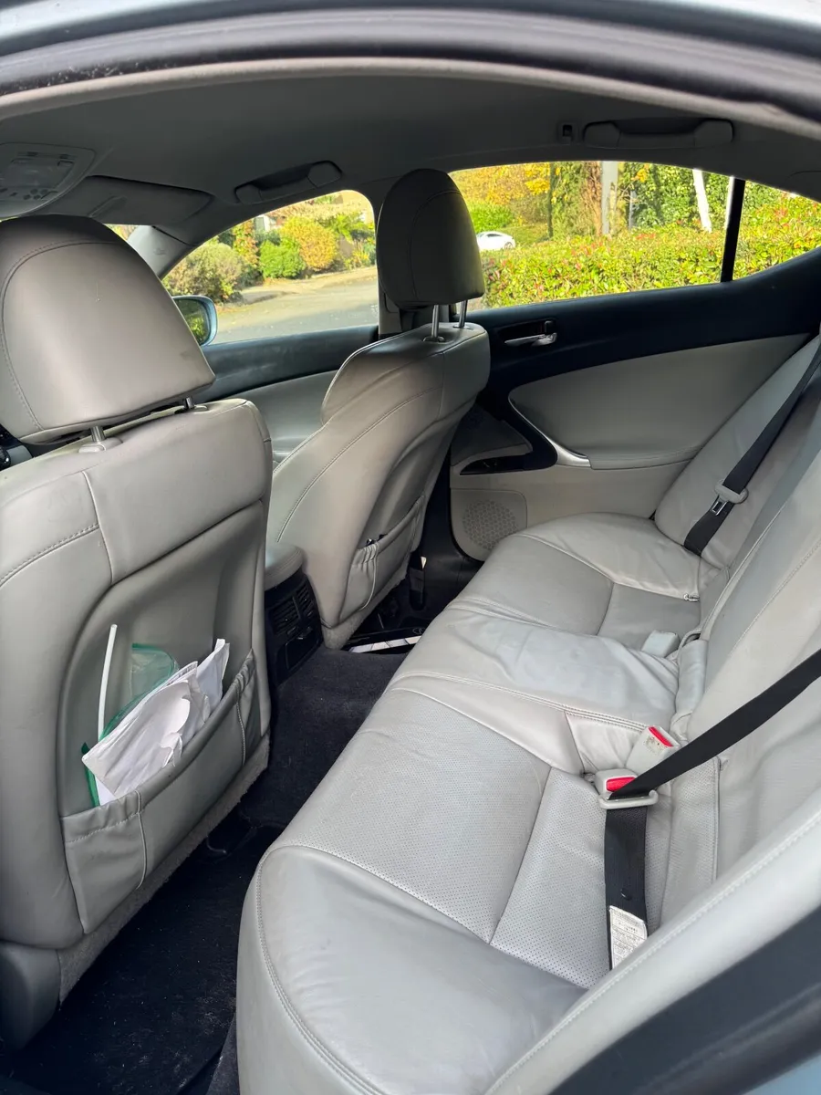 Lexus IS 2008 LOW MILEAGE - Image 3