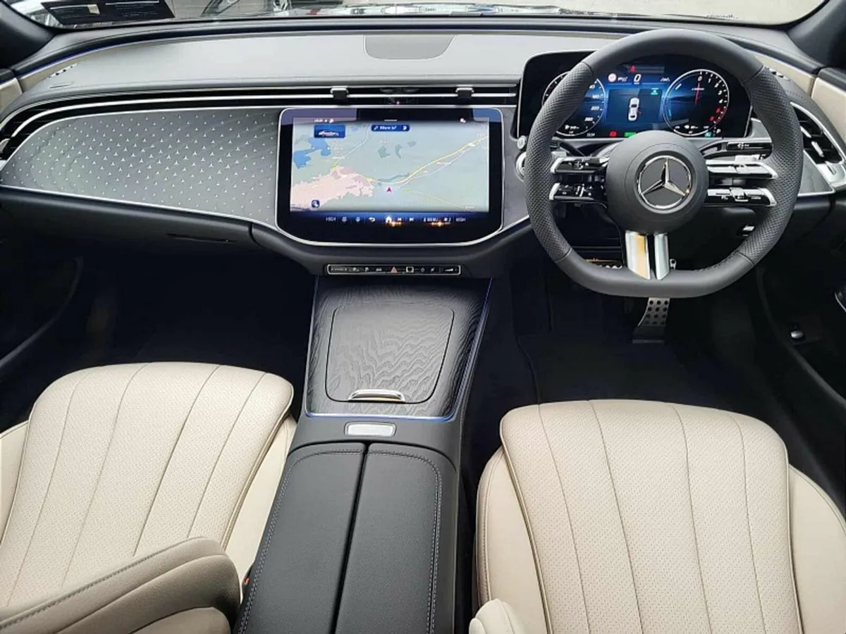 Mercedes-Benz E-Class E300de AMG  EDITION PLUS AUT - Image 4