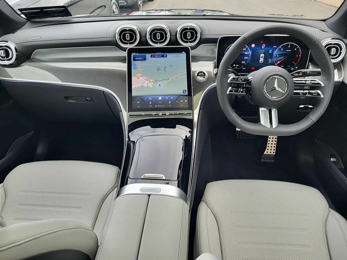 Mercedes-Benz GLC GLC220d COUPE 4MATIC AMG LINE AU - Image 4