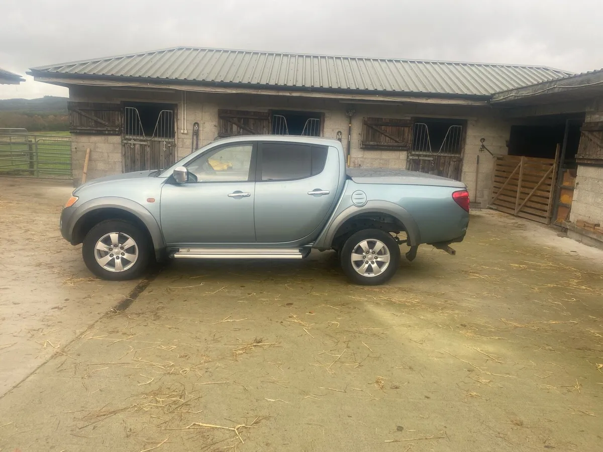 Mitsubishi L200 - Image 2