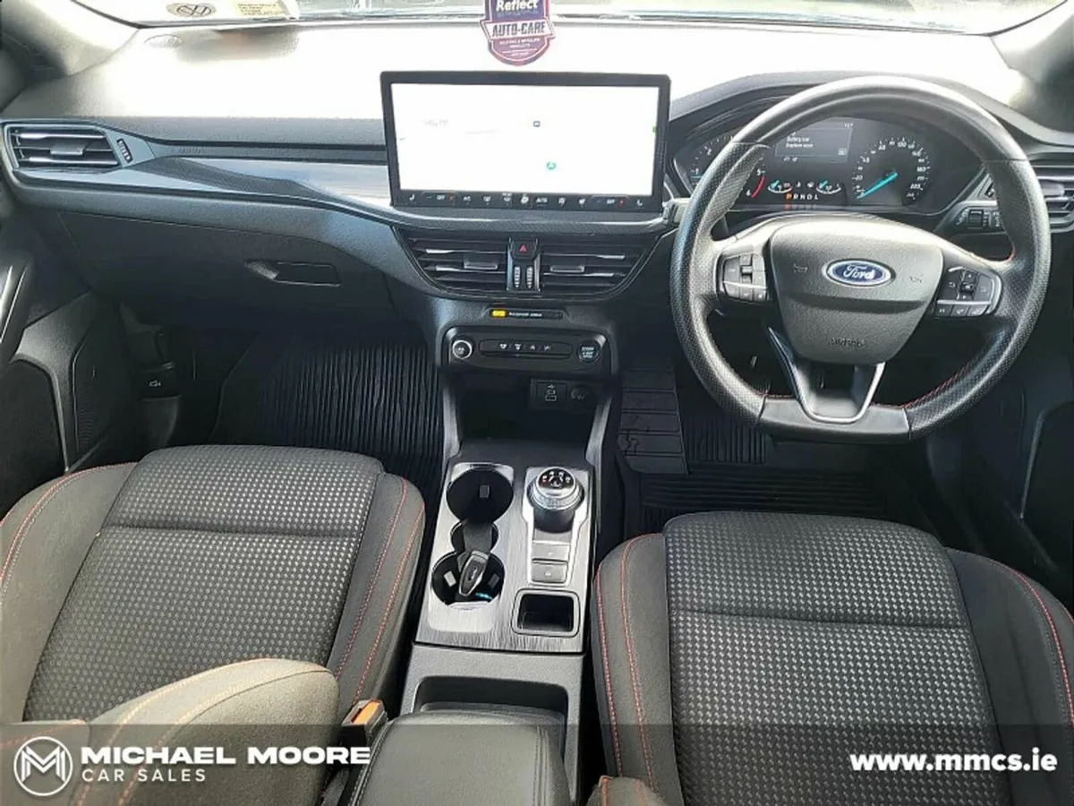 Ford Focus ST-Line 1.5L EcoBlue 115BHP Auto 5DR - Image 2