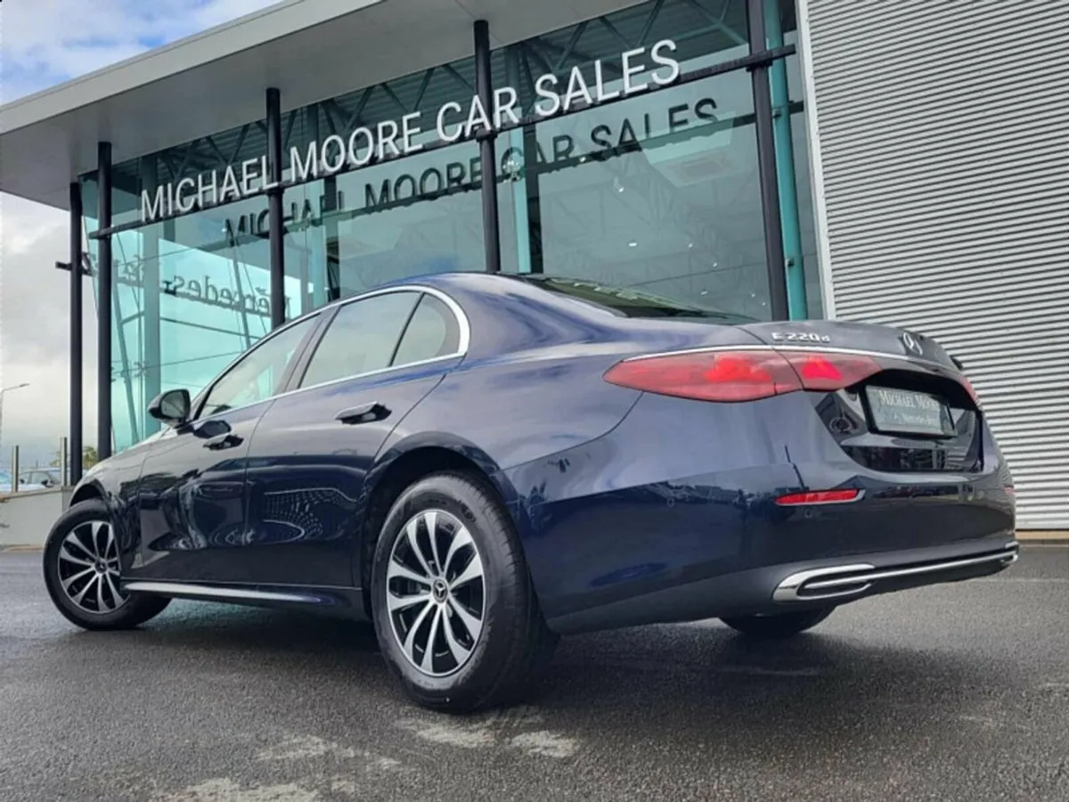 Mercedes-Benz E-Class E220d AVANTGARDE PLUS AUTO - Image 3