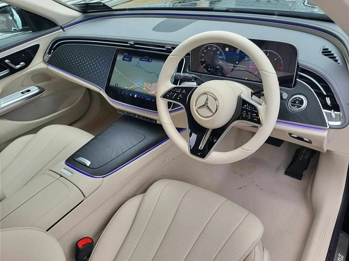 Mercedes-Benz E-Class E220d EXCLUSIVE AUTO - Image 2