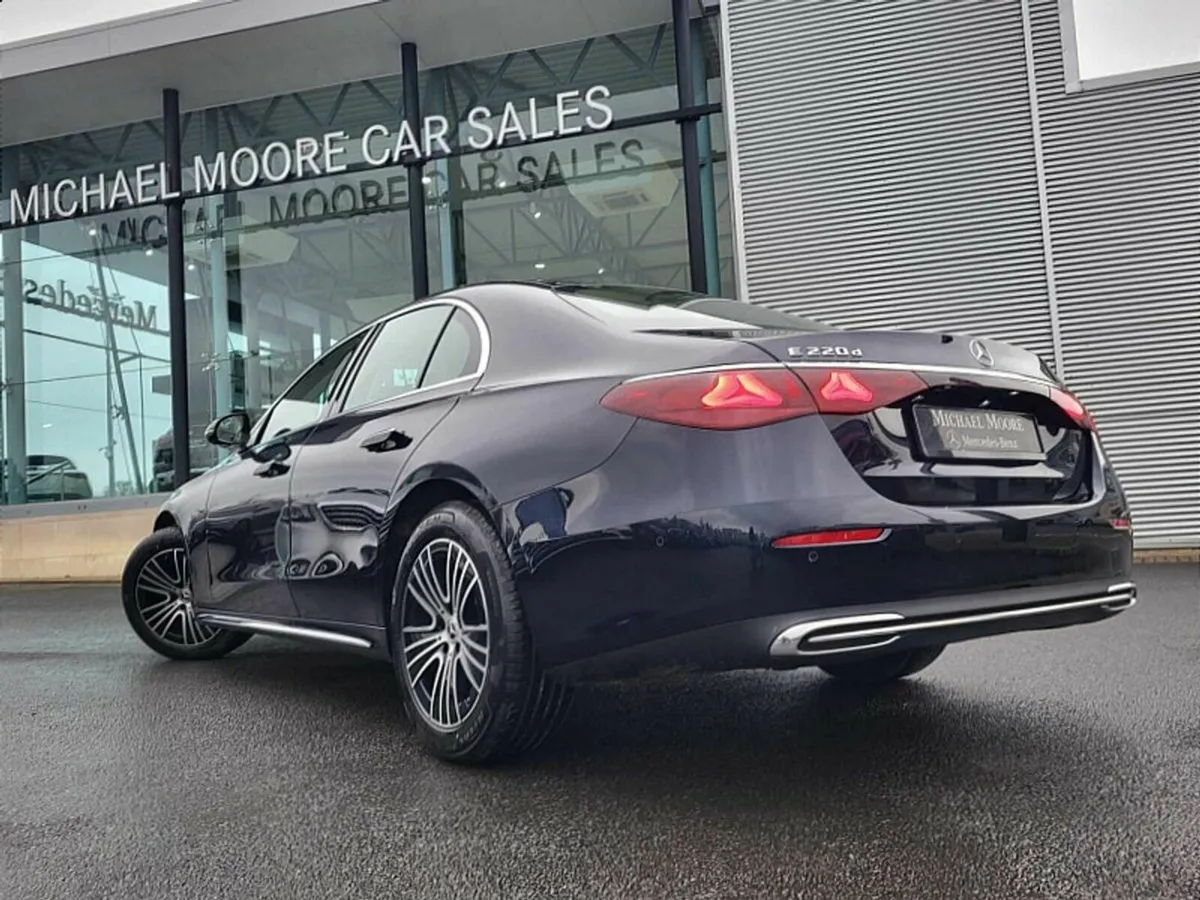 Mercedes-Benz E-Class E220d EXCLUSIVE AUTO - Image 3