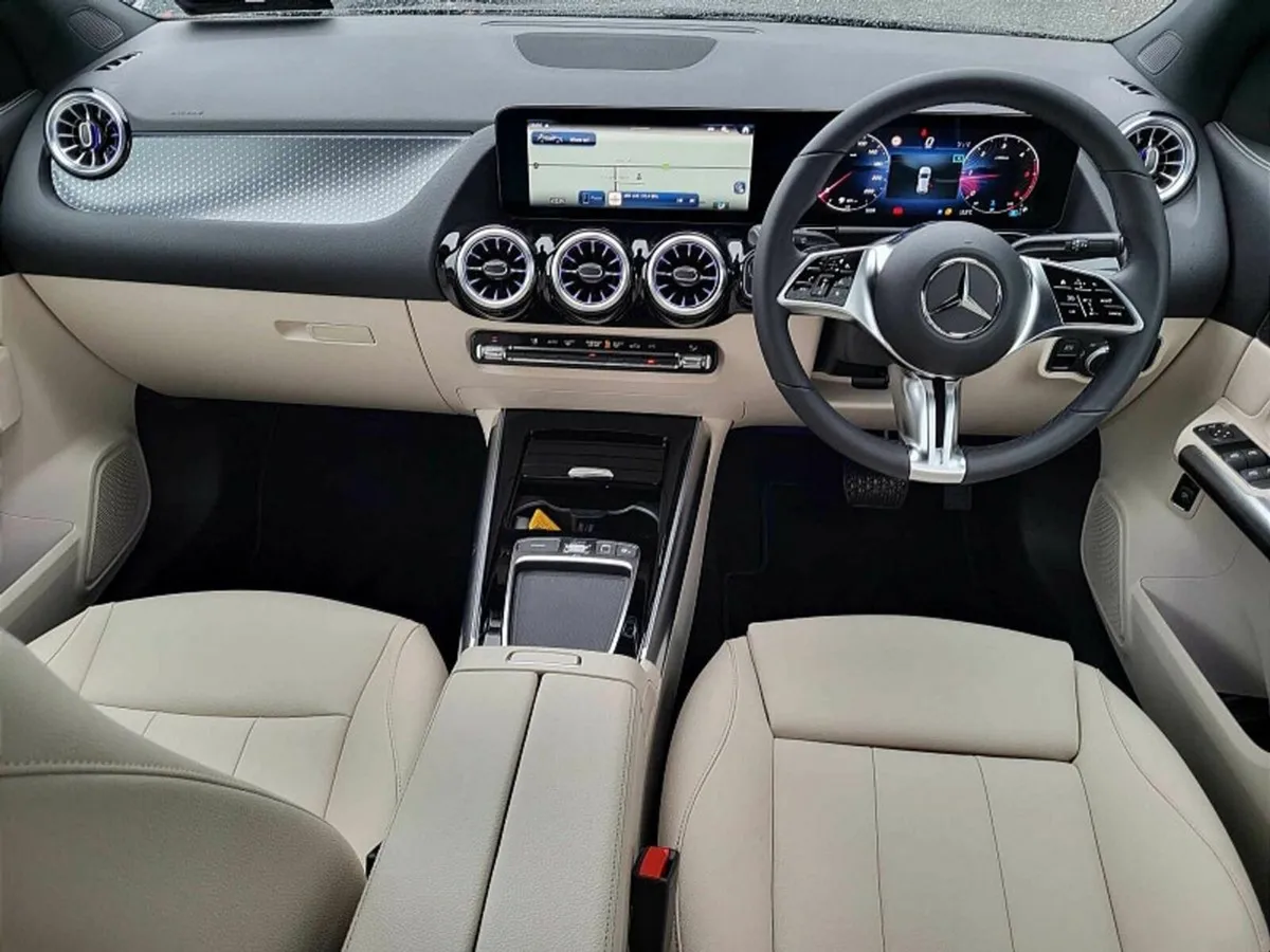 Mercedes-Benz GLA GLA200d PROGRESSIVE LINE PLUS AU - Image 4