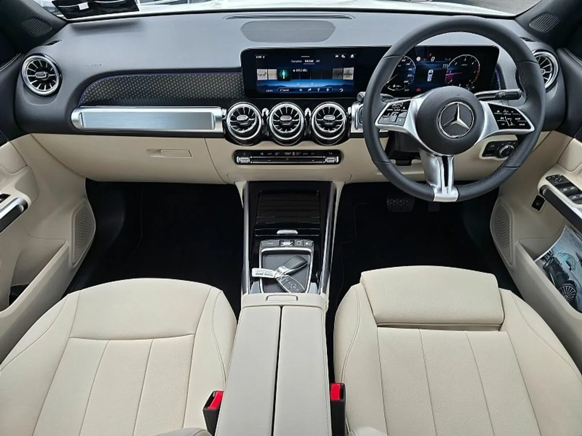 Mercedes-Benz GLB GLB200d PROGRESSIVE AUTO *(7 SEA - Image 4