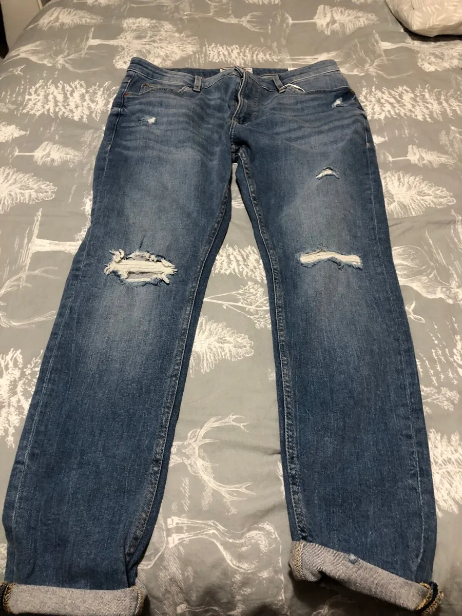 Mens BNWT jeans W32” €15 - Image 1