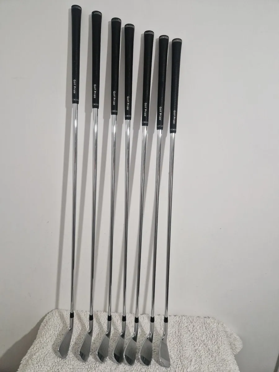 Golf clubs - Image 1
