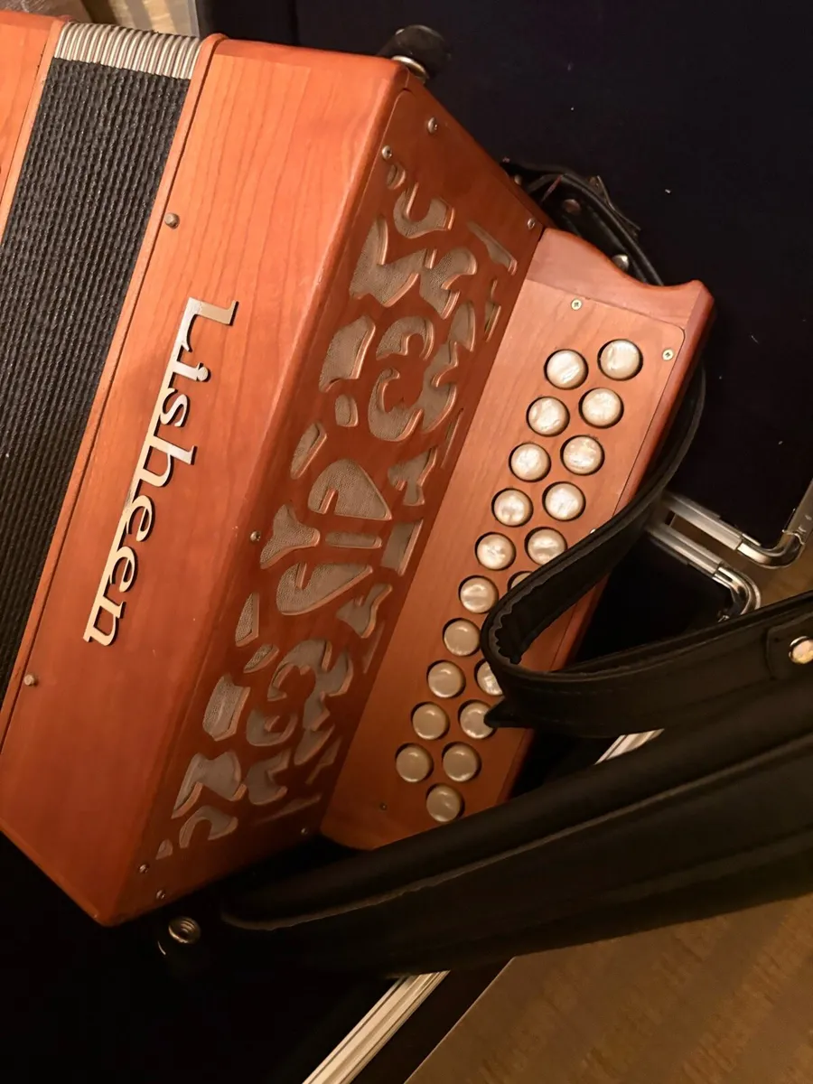 Wooden Lisheen tipo a mano Accordion B/C - Image 3