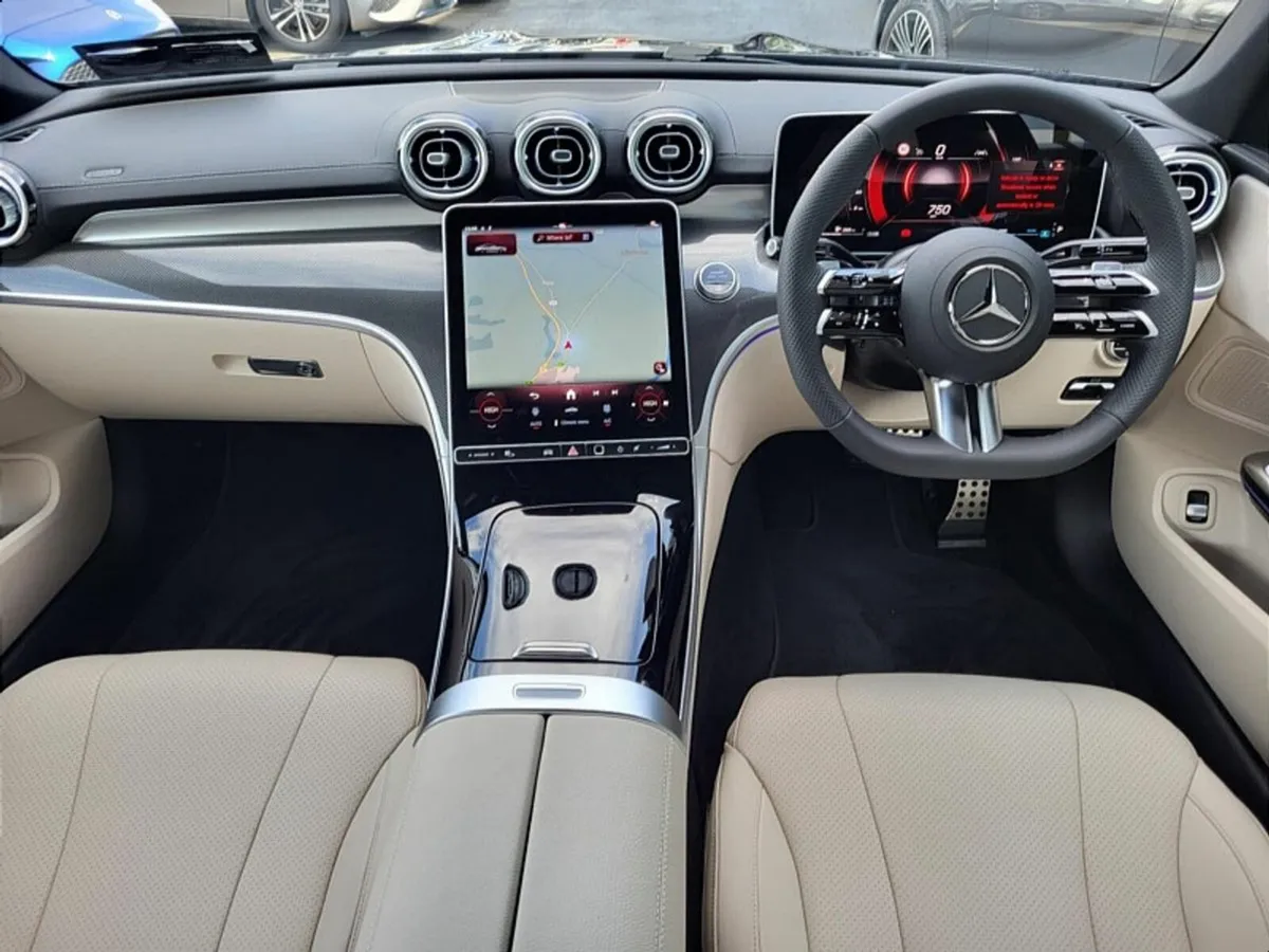 Mercedes-Benz CLE CLE220d COUPE EQ AMG LINE PLUS A - Image 4