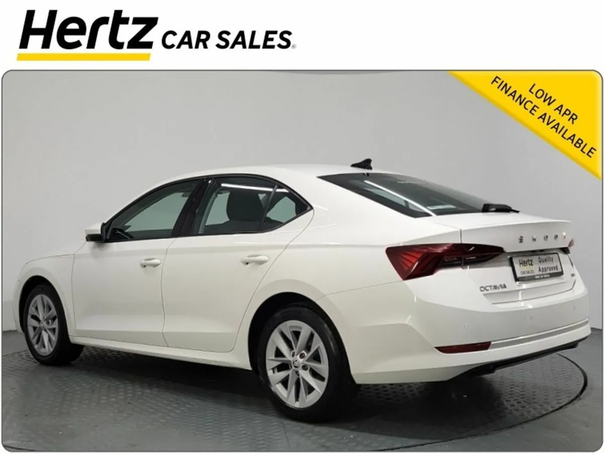 Skoda Octavia Ambition 110BHP Petrol Automatic - Image 4
