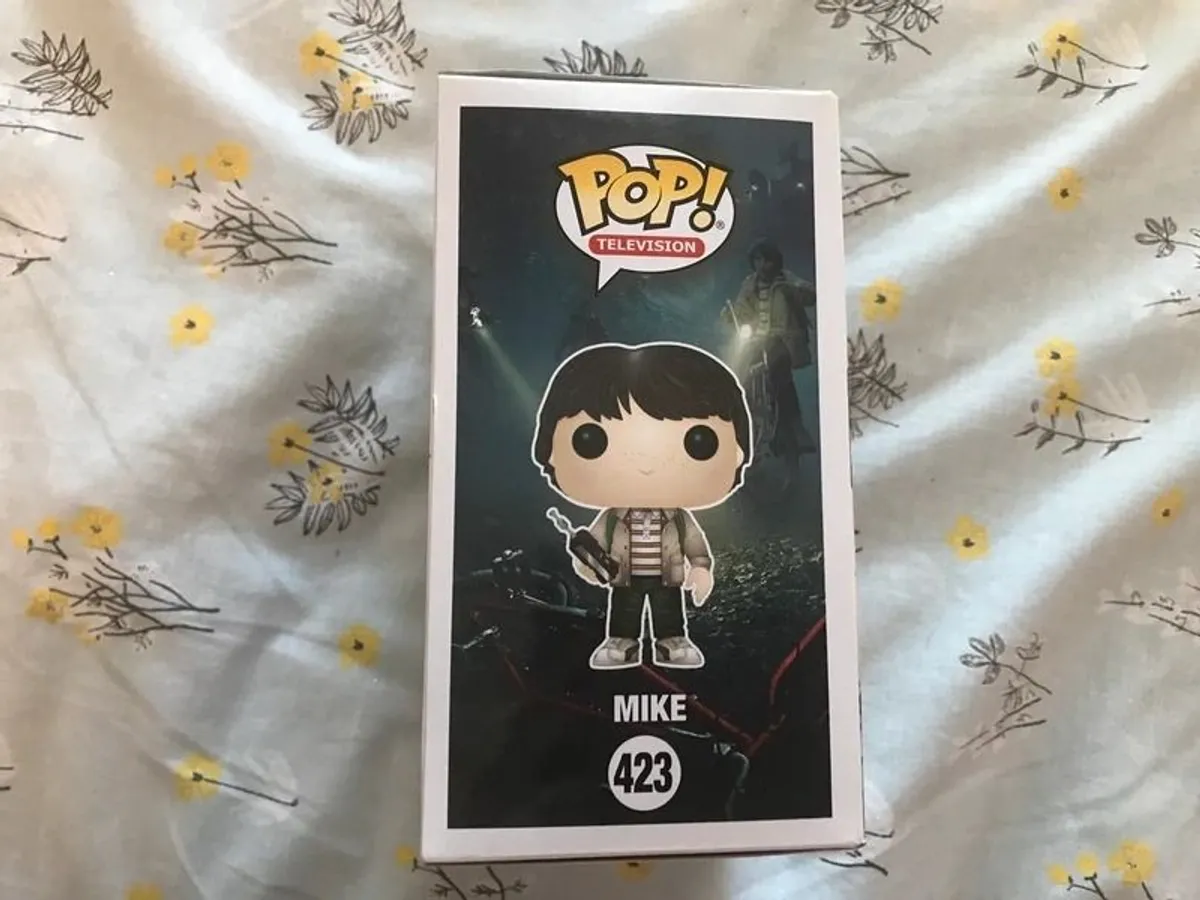 Mike Wheeler #423 Stranger Things FunkoPop! Collectable Vinyl Figure - Image 4