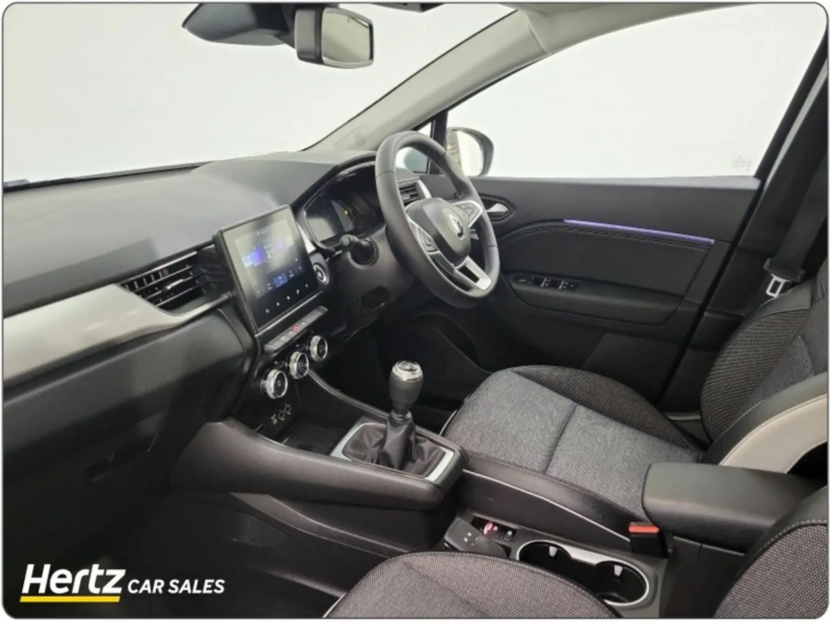 Renault Captur TECHNO 1.0 Petrol Manual - Image 4