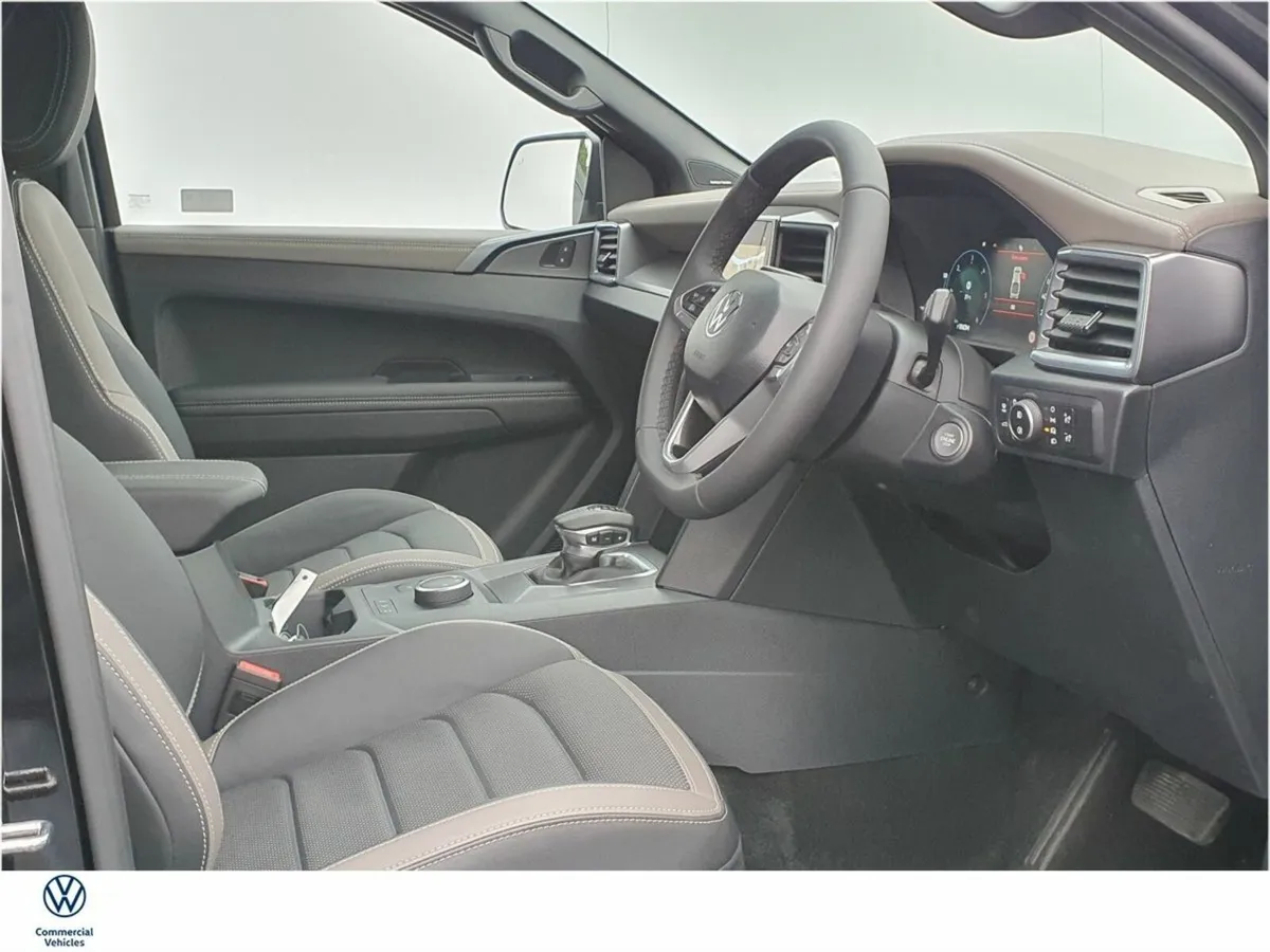 Volkswagen Amarok AVENTURA (5.2) 3.0   237HP AUTO - Image 2