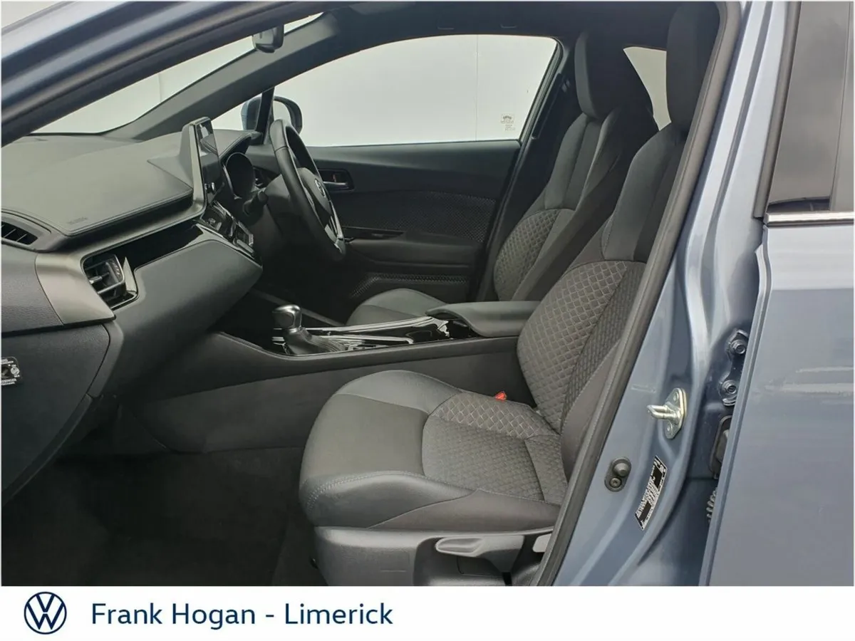 Toyota C-HR 1.8 HYBRID SPORT Call Sean on 08670136 - Image 4