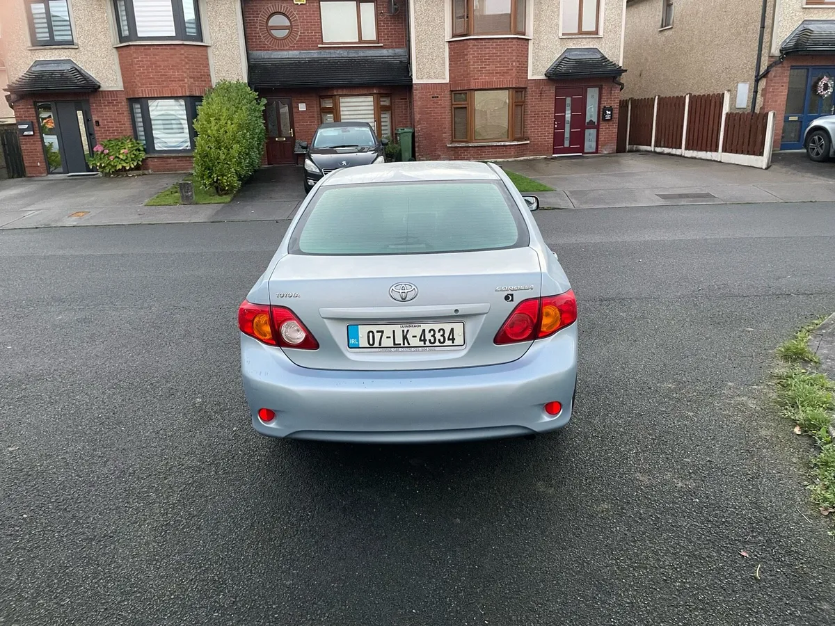TOYOTA COROLLA 1.4 2007 - Image 4