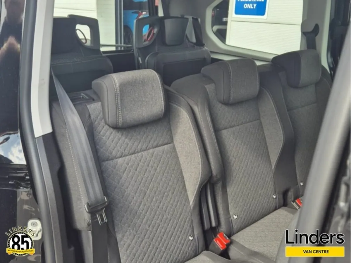 Opel Combo AUTO 7 SEAT WAV TAXI - Image 3