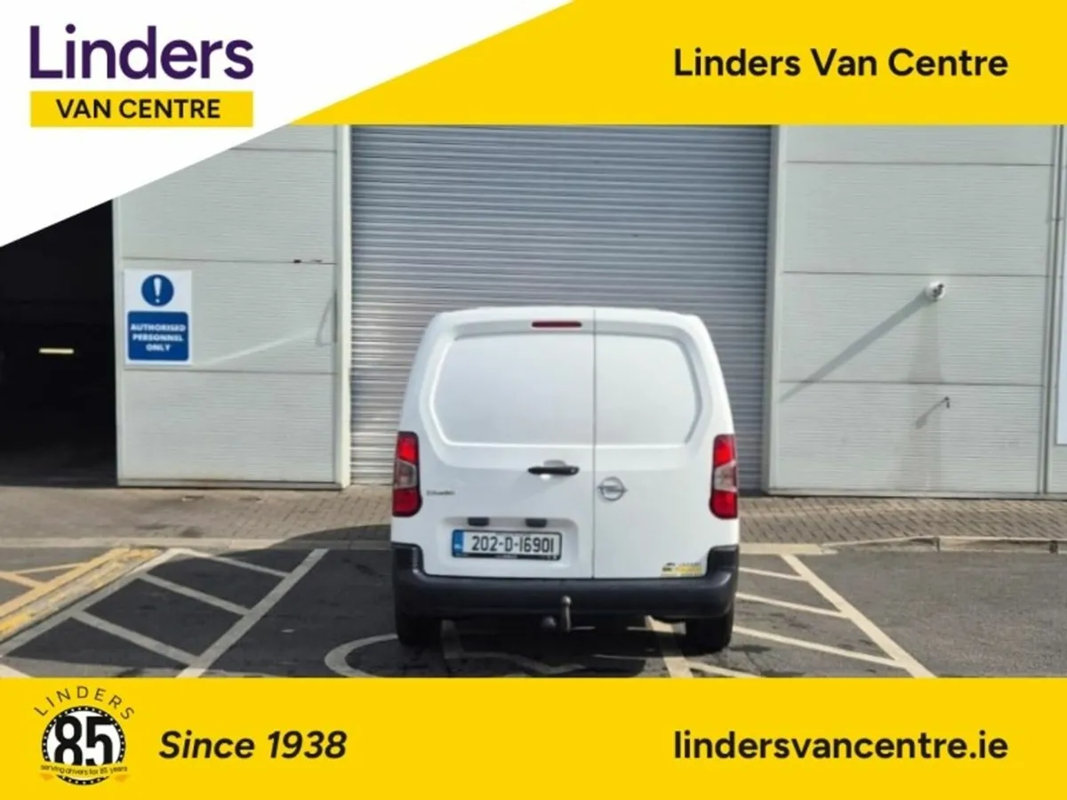 Opel Combo LWB 3 SEATS - Image 4