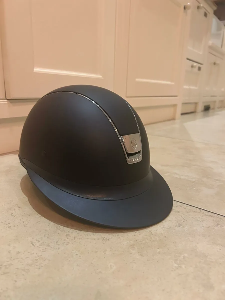 Horse riding helmet - Image 3