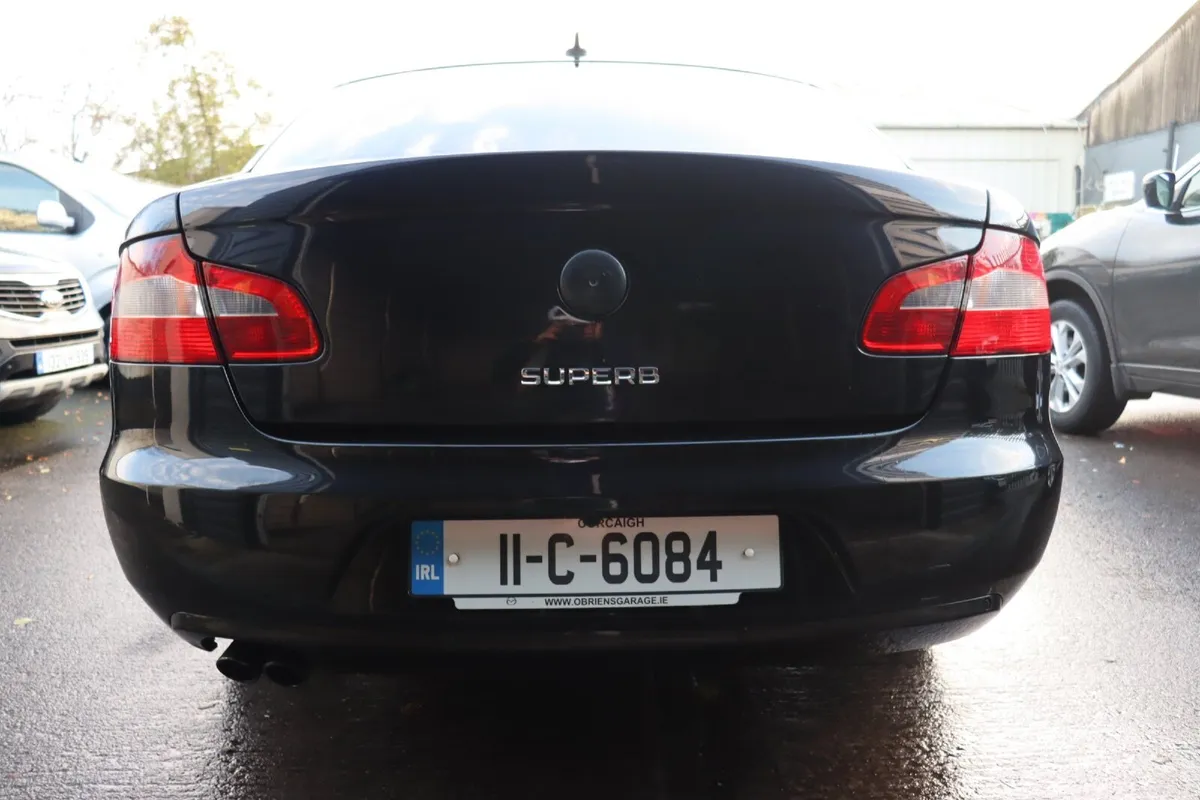 Skoda Superb 2011 - Image 3