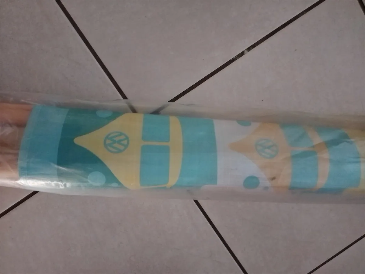 New unused VW windbreaker - Image 2