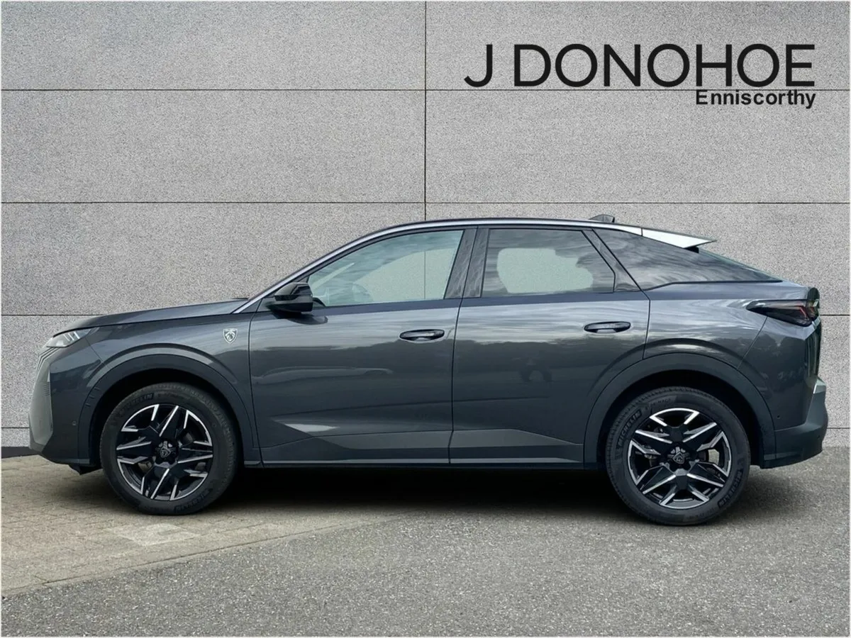 Peugeot 3008 1.2 MHEV GT-LINE 136bhp **HIGH SPEC** - Image 4