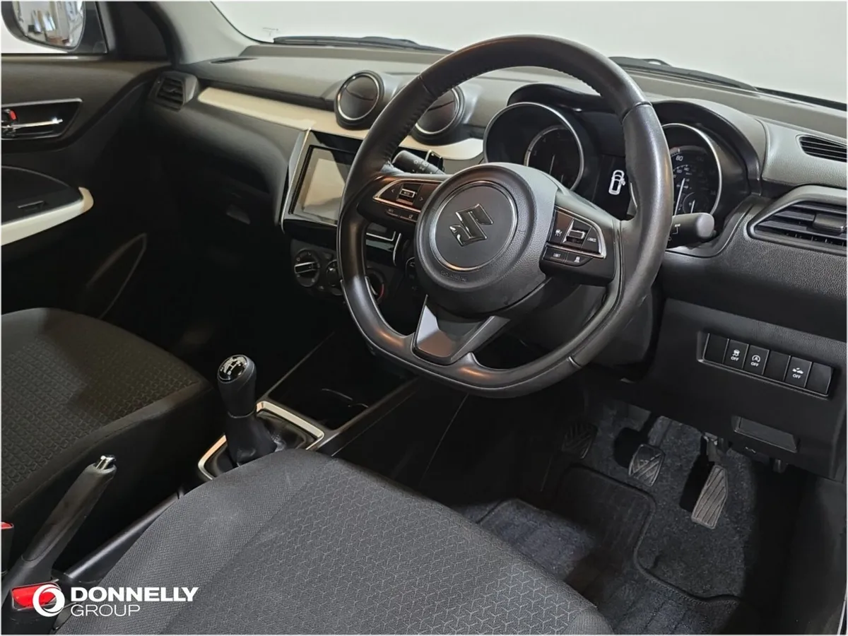 Suzuki Swift Hatchback SZ-L - Image 4