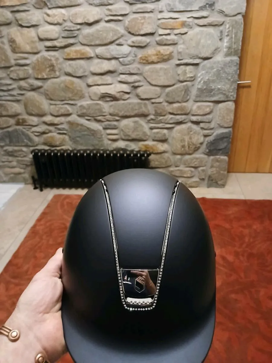 Horse riding helmet - Image 2